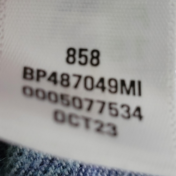 BP. Crop Flannel Button-Up Shirt in Blue Lucie Plaid NWOT - Picture 7 of 9